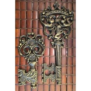 Mid Century Gold Skeleton Key Pair Wall Decor Hollywood Regency DART Ind.